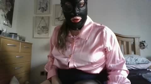 Mariasatin online show from 12/21/25, 10:11