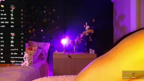 Theressa online show from 04/12/26, 09:42