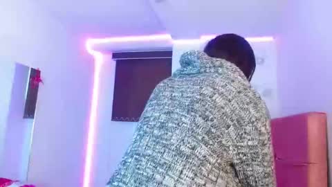 Snapshot of maribelsex303av chatting on 02/20/25, 04:46 maribelsex303av online show from 02/20/25, 04:46