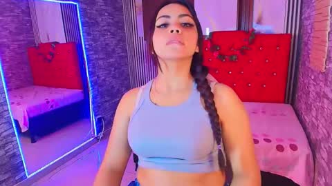 Snapshot of maribelsex303av chatting on 11/06/25, 11:11 maribelsex303av online show from 11/06/25, 11:11