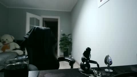 Snapshot of maribor5879 chatting on 01/31/25, 02:04 maribor5879 online show from 01/31/25, 02:04