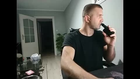 Snapshot of maribor5879 chatting on 02/02/25, 05:15 maribor5879 online show from 02/02/25, 05:15