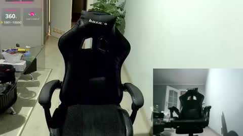 Snapshot of maribor5879 chatting on 10/31/25, 09:38 maribor5879 online show from 10/31/25, 09:38