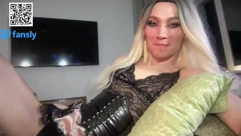 Mari online show from 01/12/25, 02:52