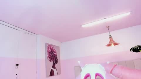 Marie online show from 02/14/25, 07:17