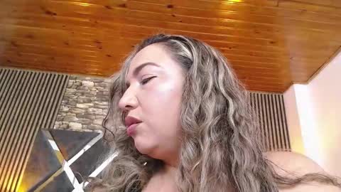 Snapshot of marie_hss chatting on 02/19/26, 08:27 marie_hss online show from 02/19/26, 08:27