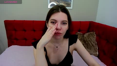 Mary 3 online show from 01/14/26, 02:06