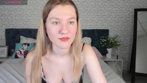 mariel_brown online show from 01/14/25, 06:17