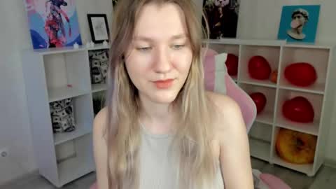 mariel_brown online show from 02/18/25, 11:22