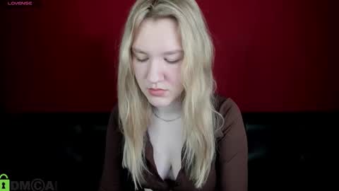 mariel_brown online show from 10/09/25, 09:18