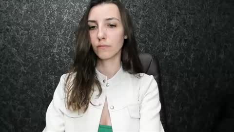 Snapshot of marielleanker chatting on 11/23/25, 05:24 marielleanker online show from 11/23/25, 05:24