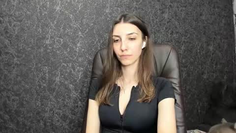 Snapshot of marielleanker chatting on 11/28/25, 04:42 marielleanker online show from 11/28/25, 04:42