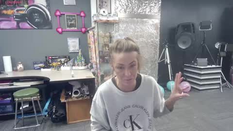 Marie Ann Waters online show from 01/02/25, 11:38