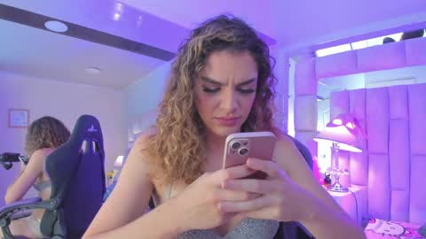 mariiahneedles online show from 05/07/26, 07:52