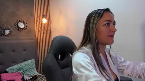 Snapshot of mariiajose_cruz chatting on 02/11/26, 12:10 mariiajose_cruz online show from 02/11/26, 12:10