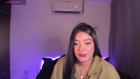 Snapshot of mariiana_hasper chatting on 06/19/26, 07:45 Mariana Hasper online show from 06/19/26, 07:45