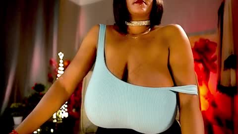 Nikita - Scroll down and read my bio please. New Pictures in Bio online show from 01/26/25, 09:40