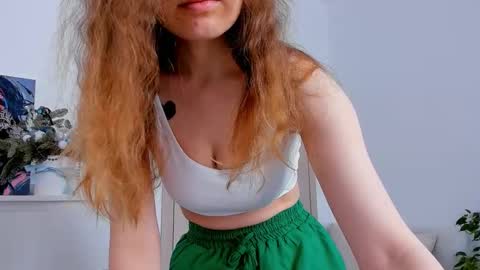 Snapshot of marilinal chatting on 02/27/25, 07:12 Marilina online show from 02/27/25, 07:12