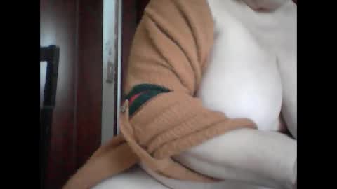 marilu64 online show from 12/27/24, 02:01