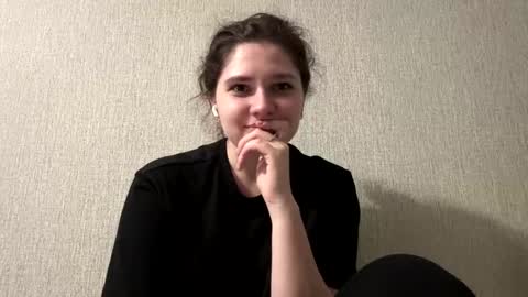 Emmie online show from 03/27/26, 08:59