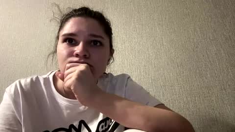 Emmie online show from 04/12/26, 10:09