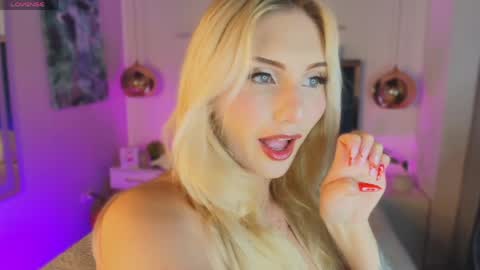 Mariluu  online show from 05/14/26, 08:15