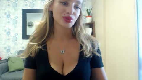 MarilynDevilish online show from 11/17/25, 01:00