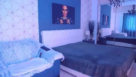 Mary Mais online show from 02/14/25, 02:02