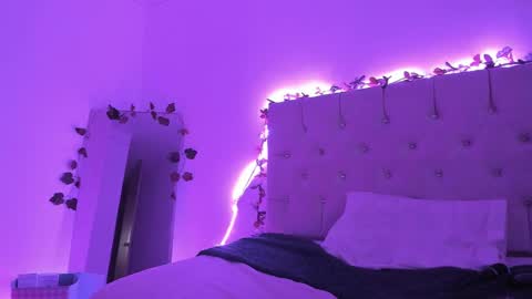 Snapshot of marin_kitoko chatting on 12/13/24, 03:38 Marin kitoko online show from 12/13/24, 03:38