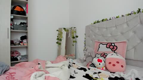 Snapshot of marin_kitoko chatting on 01/21/25, 08:43 Marin kitoko online show from 01/21/25, 08:43