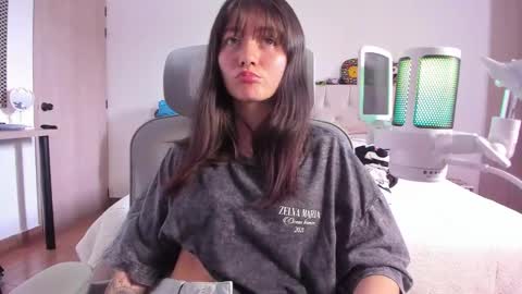 Snapshot of marin_kitoko chatting on 10/30/25, 05:13 Marin kitoko online show from 10/30/25, 05:13