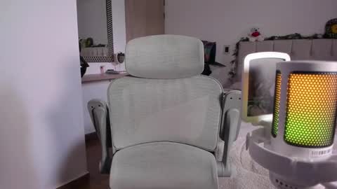 Snapshot of marin_kitoko chatting on 10/31/25, 07:59 Marin kitoko online show from 10/31/25, 07:59