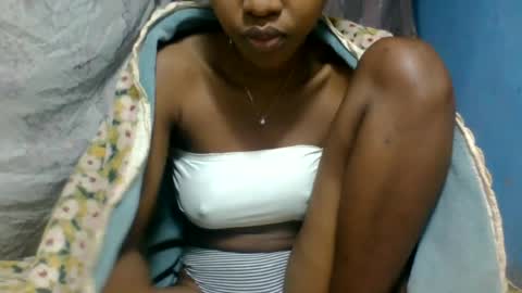 Snapshot of marinagold69 chatting on 06/25/26, 05:12 marinagold69 online show from 06/25/26, 05:12
