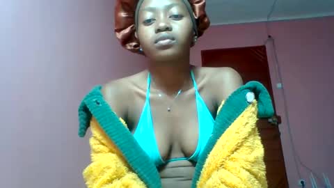 Snapshot of marinagold69 chatting on 07/05/26, 04:19 marinagold69 online show from 07/05/26, 04:19