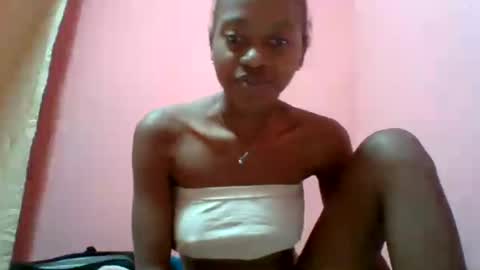 Snapshot of marinagold69 chatting on 07/09/26, 01:26 marinagold69 online show from 07/09/26, 01:26