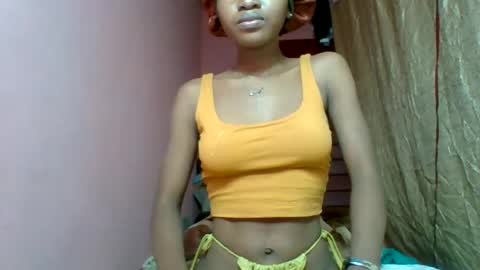 Snapshot of marinagold69 chatting on 07/11/26, 05:32 marinagold69 online show from 07/11/26, 05:32