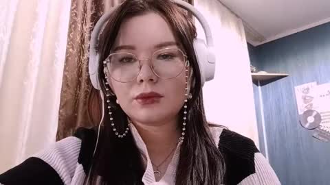 Lia online show from 02/27/26, 07:36