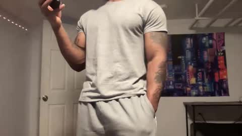 Snapshot of marineguyk19 chatting on 02/02/26, 09:24 Z online show from 02/02/26, 09:24