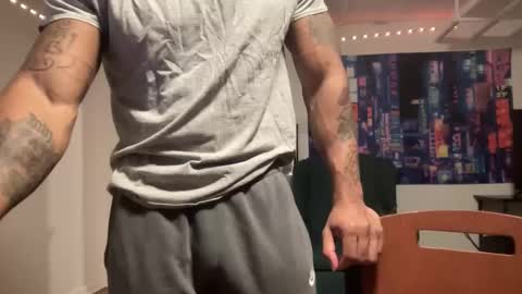 Snapshot of marineguyk19 chatting on 02/24/26, 12:41 Z online show from 02/24/26, 12:41