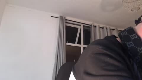 Snapshot of marinocalito chatting on 12/05/25, 04:58 marinocalito online show from 12/05/25, 04:58