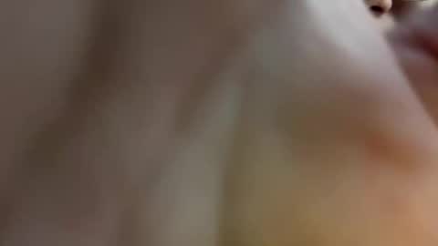 Snapshot of mariposa990 chatting on 04/12/26, 02:38 mariposa990 online show from 04/12/26, 02:38