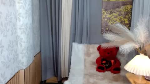 LEAH online show from 12/23/25, 01:58