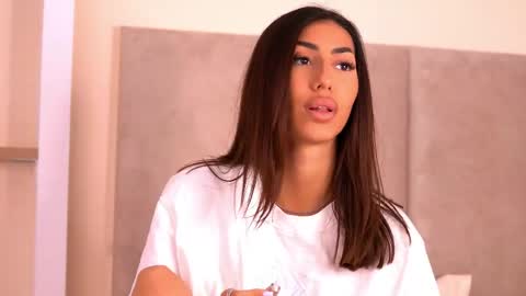 Marisa online show from 04/02/26, 03:09