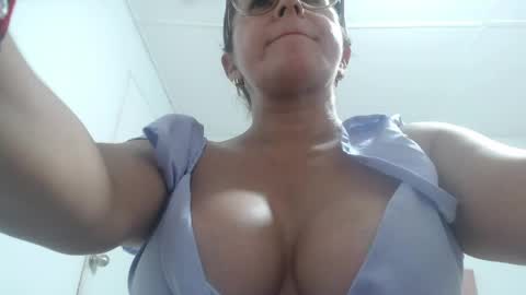 Snapshot of mariska_69 chatting on 06/05/26, 01:45 mariska_69 online show from 06/05/26, 01:45