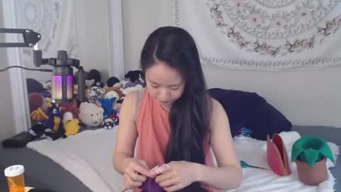 Snapshot of marissapeach chatting on 06/30/26, 02:29 MarissaPeach online show from 06/30/26, 02:29