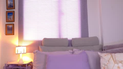 Snapshot of marivimichel03 chatting on 09/23/25, 07:06 online show from 09/23/25, 07:06