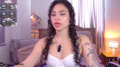 Snapshot of marivimichel03 chatting on 10/09/25, 07:12 online show from 10/09/25, 07:12