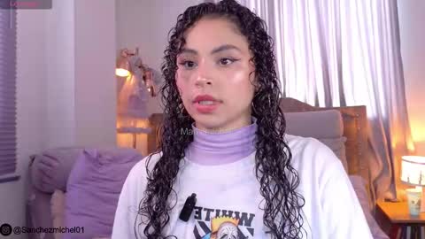 Snapshot of marivimichel03 chatting on 10/27/25, 07:07 online show from 10/27/25, 07:07