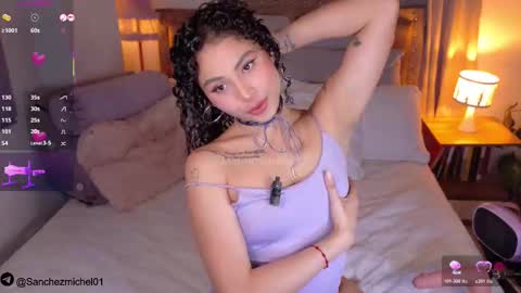 Snapshot of marivimichel03 chatting on 11/11/25, 05:18 online show from 11/11/25, 05:18