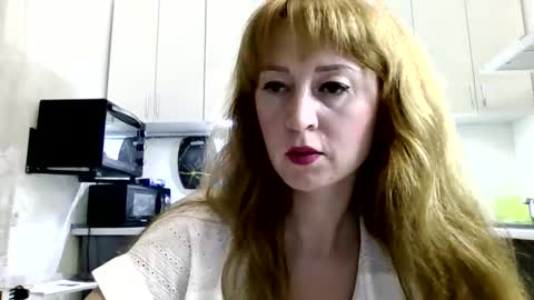 mariza_love359092 online show from 03/25/26, 07:09